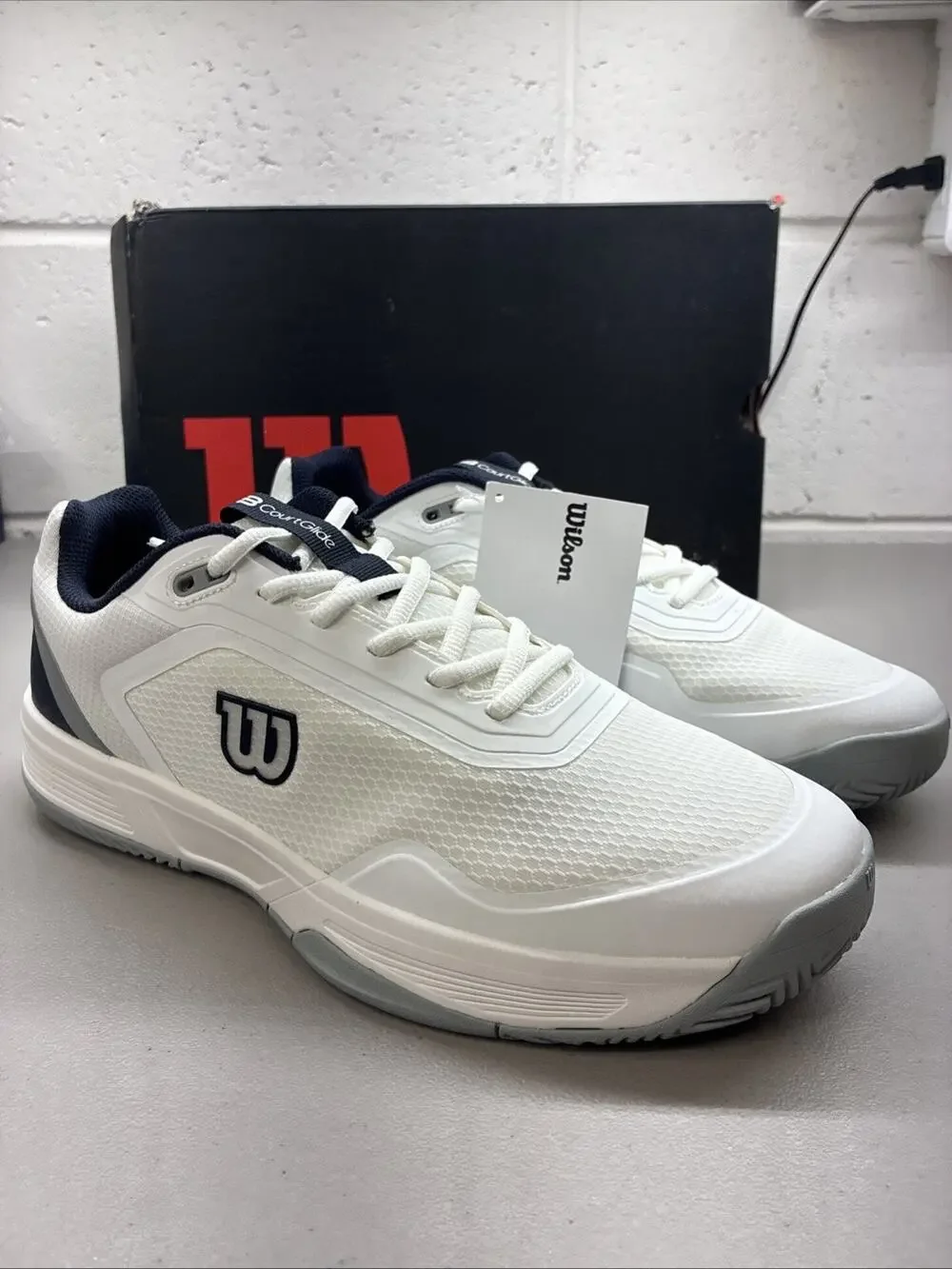 Wilson Mens Courtglide Tennis Shoes size 10 Racquet White Navy Blazer Quarry